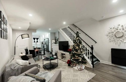 South Philadelphia House | Modern Chi Retreat