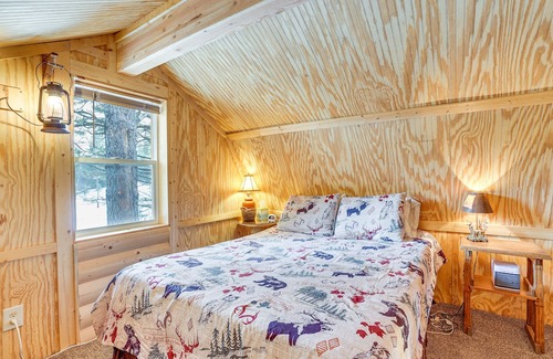 Cascade Cabin | Bunkhouse-Cabin in the Woods of Cascade, ID