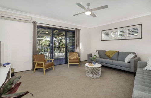 St. Georges Basin House | Jervis Bay - 1O-15 Min Drive to Famous Hyams Beach