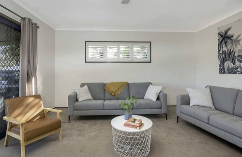 St. Georges Basin House | Jervis Bay - 1O-15 Min Drive to Famous Hyams Beach