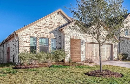 Richmond House | Modern Serenity: Spacious 4BD 3BA Home in Richmond, TX