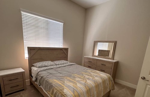 Airport Area Apartment | stunning 2BD, 3BA oasis located city of Irvine. high ceilings
