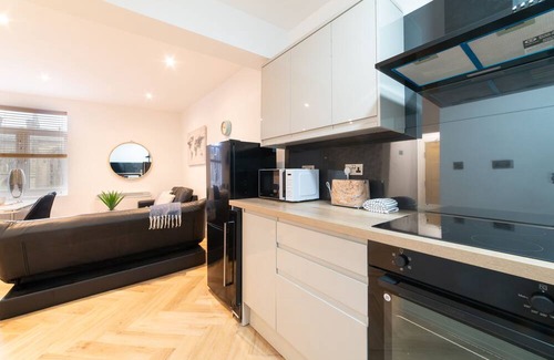 Hope Street Apartment | City Center stylish Studio, sleeps 4 people