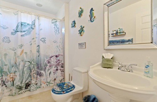 La Presa House | The Sky House, at 800' ASL over San Diego, boasts a 360° panoramic view