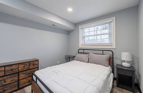 Anacostia Condo | Modern Updated Two Bedroom Condo