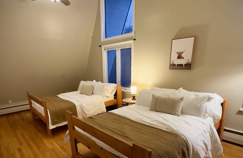 Chester House | Contemporary Mountain Home near Okemo, Stratton, Magic Mountain and Bromley