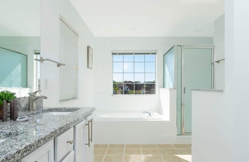 Lake Wilson Preserve House | Beautiful 5Bd Single Family w Game Room 106 Lake Wilson Preserve