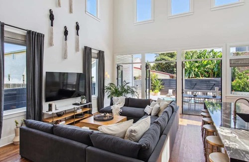 Lower Garden District House | New Stylish Renovation | Heated Pool & Hot Tub