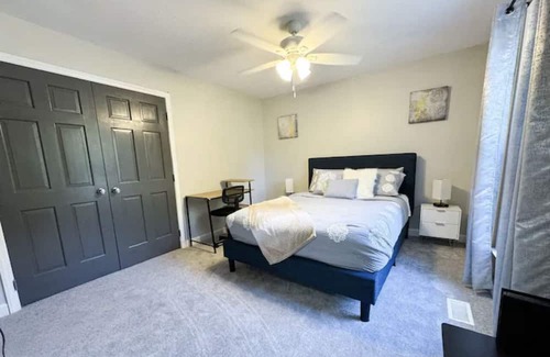 Knightdale House | 15 minutes to Raleigh beauty