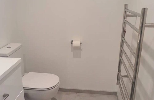 Mahurangi West Apartment | New holiday home in beautiful Orewa, Auckland - Sleeps up to 6 & Pet Friendly!
