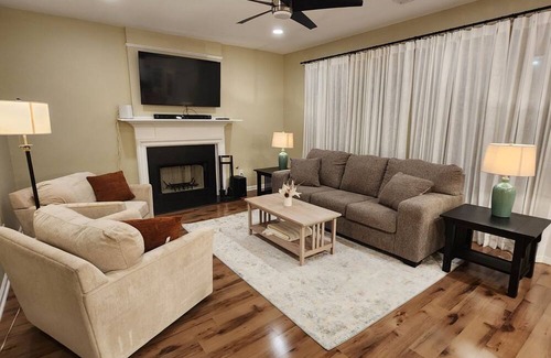 Town Center House | Beautiful newly renovated home in Marietta near everything