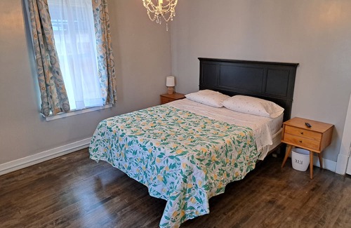 Endion Apartment | Breathtaking 4 Bed 2 Bath Extented Stay with Lake Superior Views. Pet friendly!