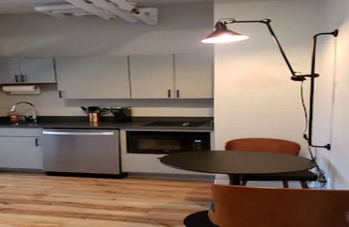 Manchester Apartment | [Pet Friendly] Industrial Manchester