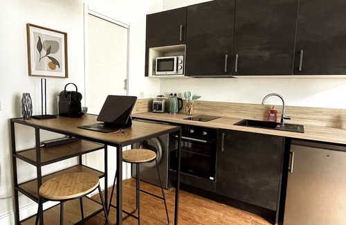 Dreux Apartment | Dreux #3 - Comfortable studio on main and pedestrian street