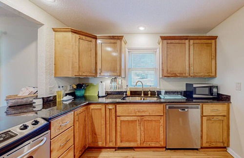Seneca House | Dog-friendly home near Clemson with tree-lined yard, patio & deck