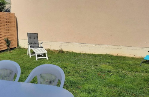 Arrest House | Homerez - Nice house 8 km away from the beach for 5 ppl. with garden at Arrest