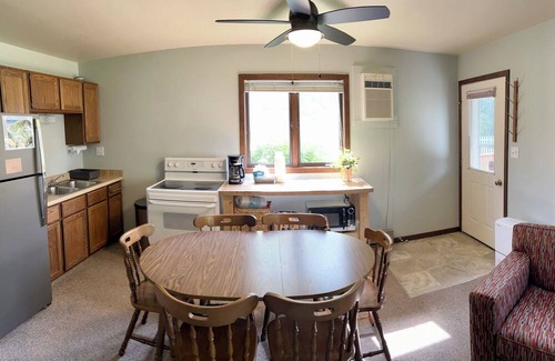 Ephraim Condo | Steps to Beach! Cozy Beach Retreat: 3BR, Fireplace, Grill- lower level unit