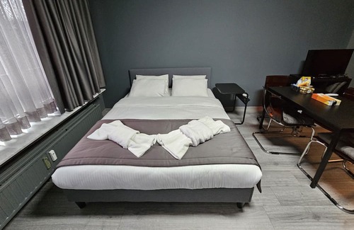 Haringrode Apartment | Enjoy the Center of Antwerpen With This Elegant Refreshed Appartement