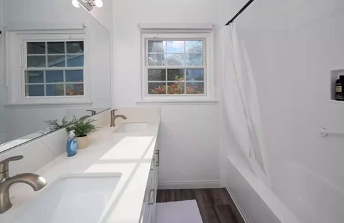 East Whittier House | LA Cozy Home San Gabriel Valley