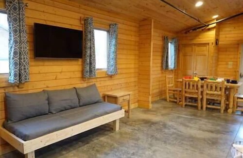 Sunset House | Hemlock Cabin at Keowee-Toxaway ADA Accessible, Hemlock Cabin at Keowee-Toxaway ADA Accessible