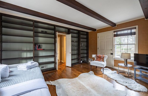 Bethesda House | LUX Gorgeous entire Home in Bethesda