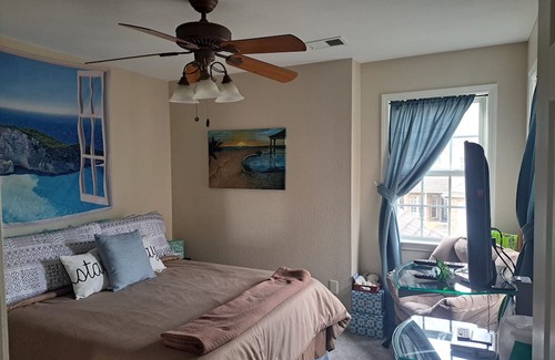 Hoover House | Cozy 2 bed 2.5 bath & office-Great for traveling professionals