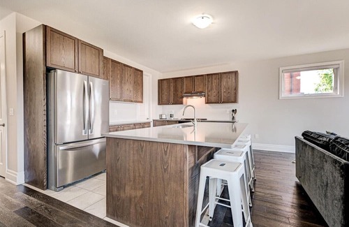 Downsview House | Downsview Park Private Bedroom D