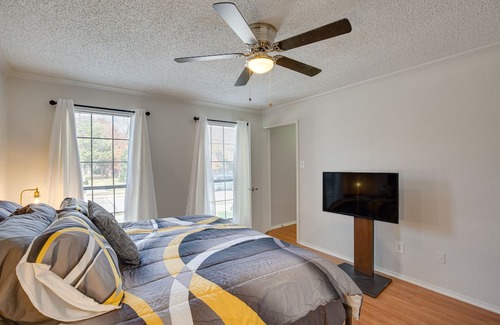 North Central Carrollton House | Pet-Friendly Carrollton Home w/ Fenced Backyard!