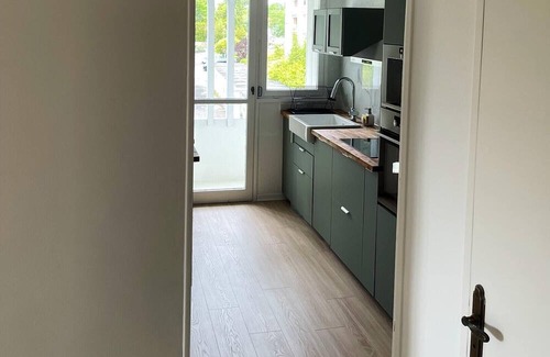 Merignac Apartment | Homerez - Beautiful appartement for 5 ppl. with balcony at Mérignac