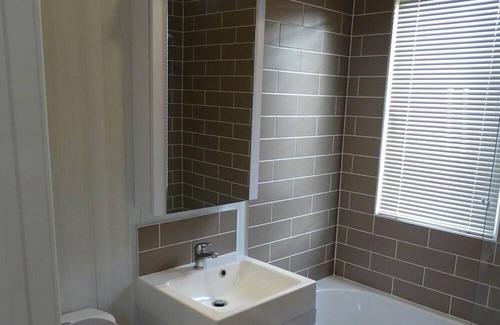King's Lynn Apartment | Two Bedroom Lodge 6 in North Runcton