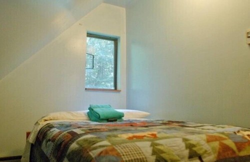 Maple Falls House | Mt. Baker Lodging Cabin 67 - Sleeps 5!