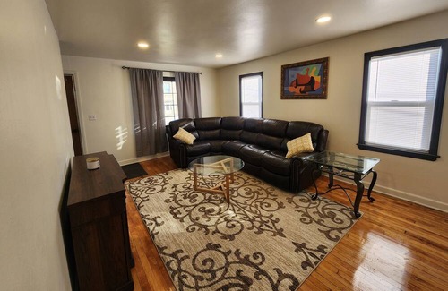 Wauwatosa House | Wauwatosa Cape Cod centrally located!