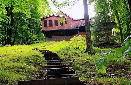 Gooderham Cottage | Spacious Cottage on the shores of Contau Lake