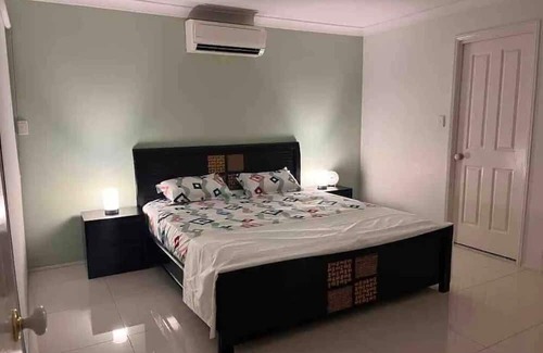 Calamvale House | Home away from Home