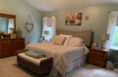 Gansevoort House | Belmont Stakes Availability! Large family home with pool-golf course community