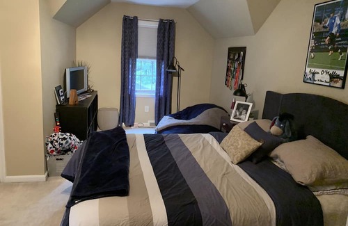 Gansevoort House | Belmont Stakes Availability! Large family home with pool-golf course community