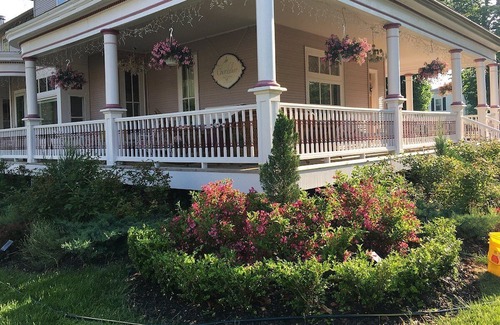 Manistee Bed & Breakfast | The Chandelier Bed & Breakfast ROOM#3