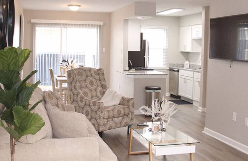 South Baton Rouge Apartment | Vibrant Living Near LSU: Townhouse Charm in the Heart of Baton Rouge