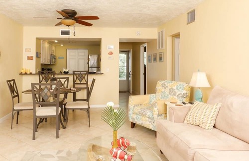Grove City Apartment | 2 Bedroom Condo 728669 by Houzlet