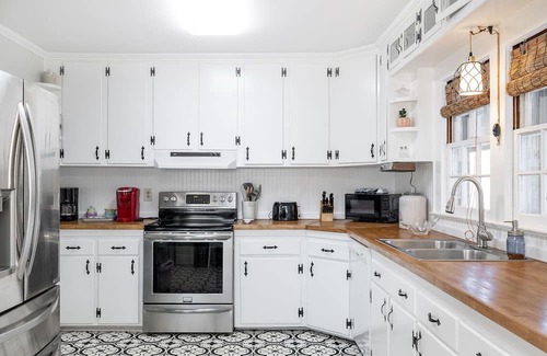 Swansboro House | Black Swan, Mainland House in Swansboro, NC!