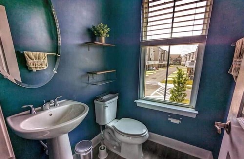 Largo House | Luxury Home Near Washington DC & FedEx Field!