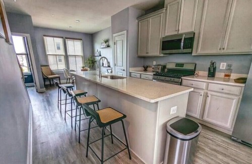 Largo House | Luxury Home Near Washington DC & FedEx Field!