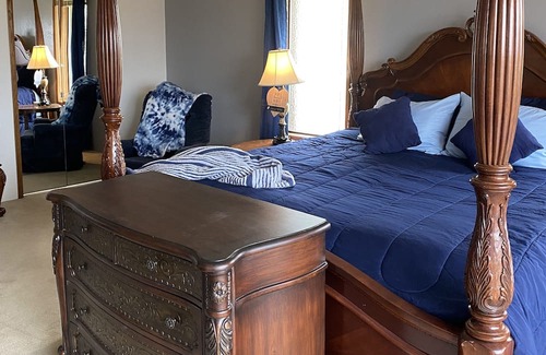 Oak Harbor House | Amazing views of Mt. Baker, harbor and city right in town!