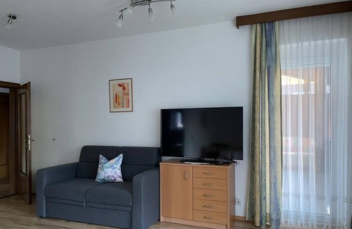 Obervellach Apartment | Holiday Apartment "Bergzauber Im Mölltal" with Mountain View, Balcony & Wi-Fi
