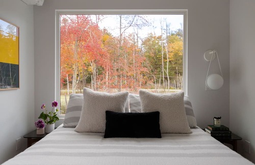Kingston Cottage | A Modern Lakeside Cottage in a Quiet Hudson Valley Hamlet