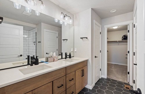 Cimarron Hills House | Hunter Jumper Hideaway! Sleeps 8 close to COS Airport! Family Friendly