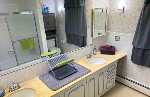 Westfield Apartment | Guest Suite: 1bd/1ba/Kitchenette/100% Private