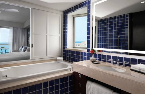 La Isla Resort | Studio Westin Lagunamar Cancun 12/24 to 12/30