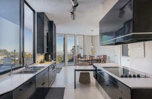 Bel Air House | Explosive City Views at Villa Fontante