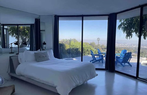 Bel Air House | Explosive City Views at Villa Fontante